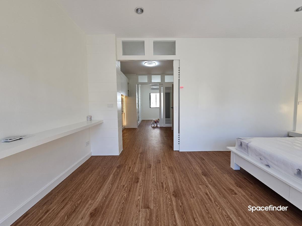 ขายทาวน์โฮมรามคำแหง หัวหมาก : ขายบ้านทำเล พระราม 9 ใกล้ The Nineขนาด 20 ตร.วา หน้ากว้าง 5 เมตร แบบ 3 ห้องนอน 3 ห้องน้ำ Renovate แล้ว บ้านหัวมุมเจ้าของขายเอง ราคา 8.9 ล้านรบกวนติดต่อ 0610474444