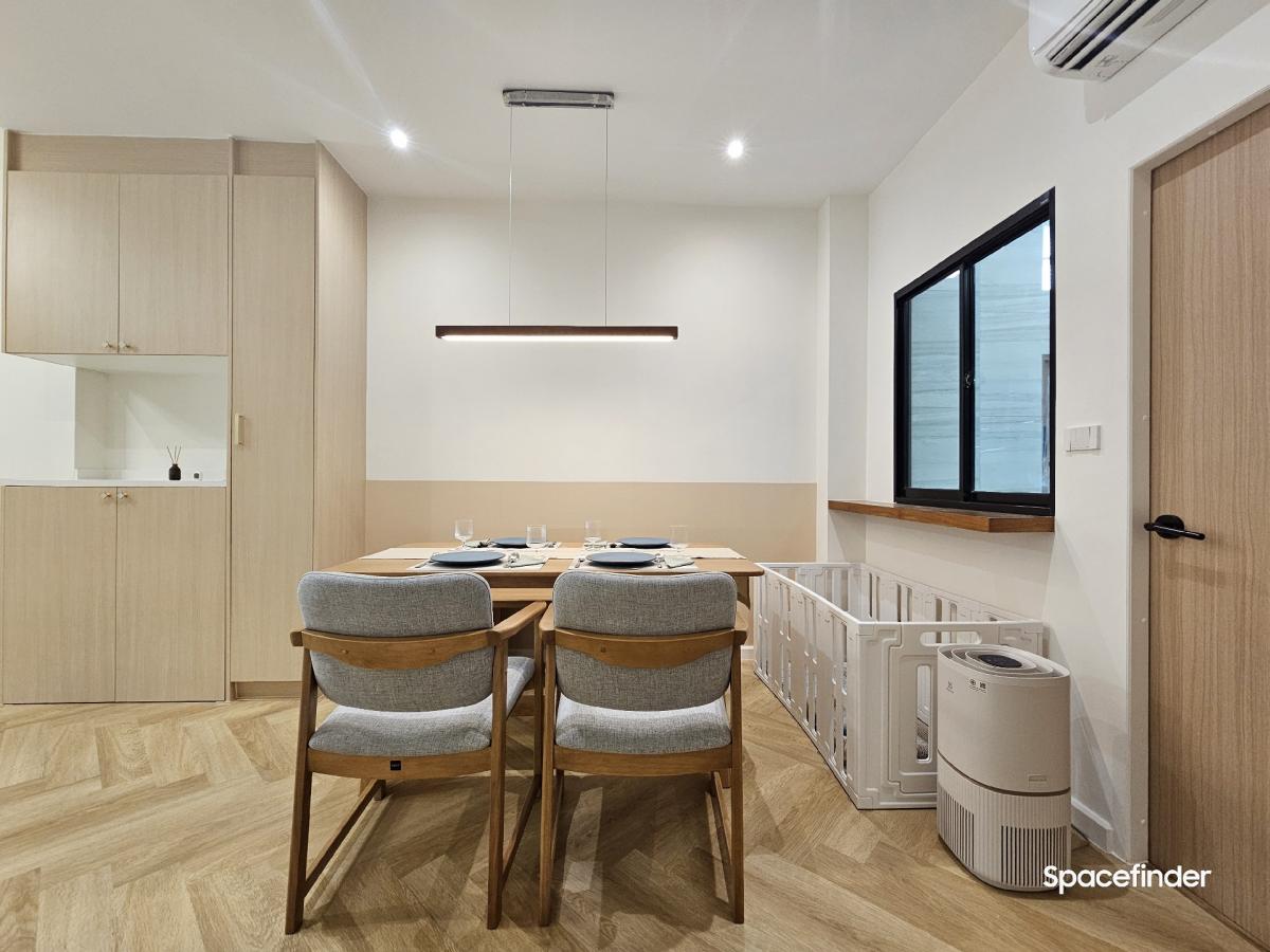 ขายทาวน์โฮมรามคำแหง หัวหมาก : ขายบ้านทำเล พระราม 9 ใกล้ The Nineขนาด 20 ตร.วา หน้ากว้าง 5 เมตร แบบ 3 ห้องนอน 3 ห้องน้ำ Renovate แล้ว บ้านหัวมุมเจ้าของขายเอง ราคา 8.9 ล้านรบกวนติดต่อ 0610474444