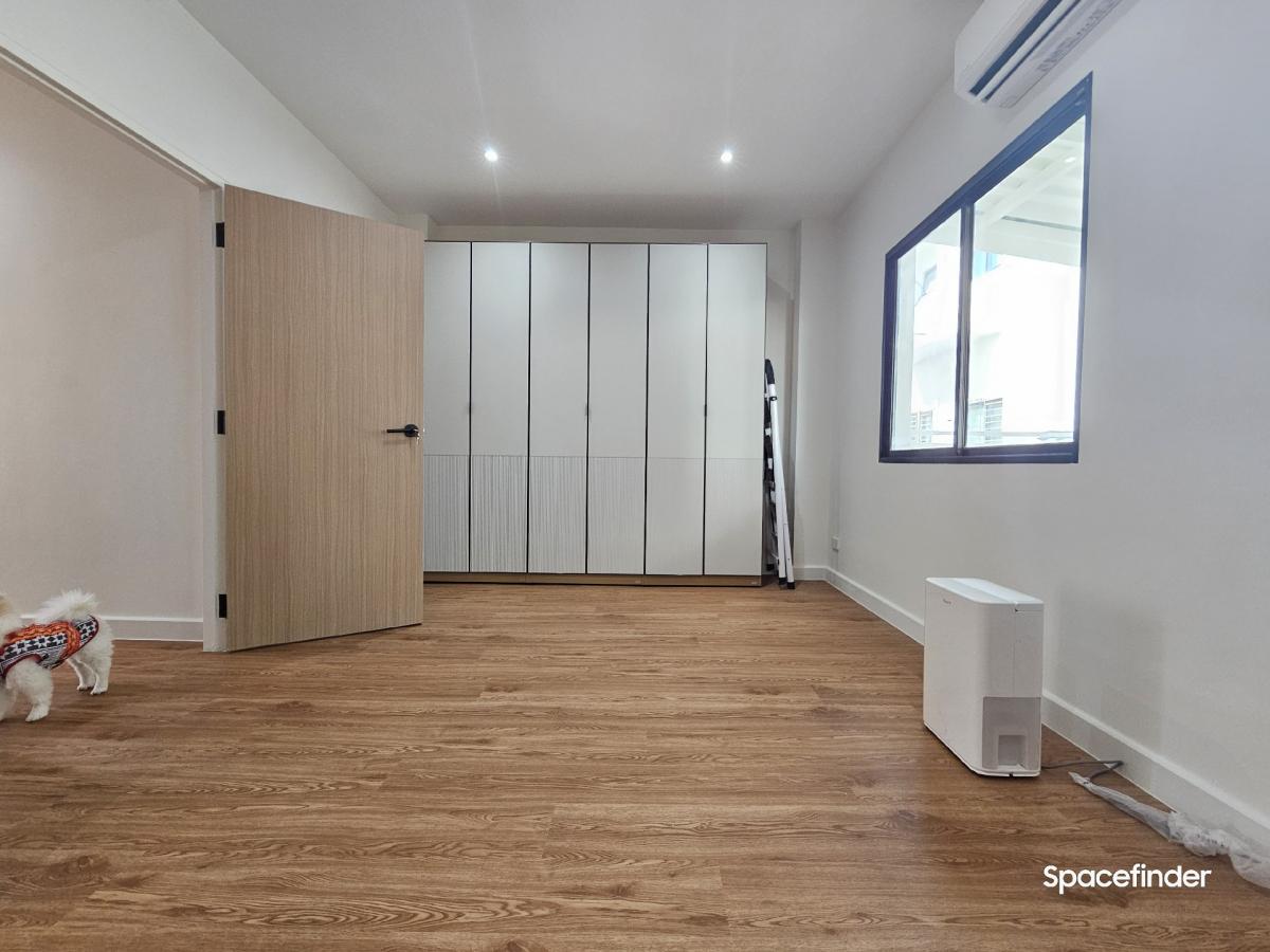 ขายทาวน์โฮมรามคำแหง หัวหมาก : ขายบ้านทำเล พระราม 9 ใกล้ The Nineขนาด 20 ตร.วา หน้ากว้าง 5 เมตร แบบ 3 ห้องนอน 3 ห้องน้ำ Renovate แล้ว บ้านหัวมุมเจ้าของขายเอง ราคา 8.9 ล้านรบกวนติดต่อ 0610474444