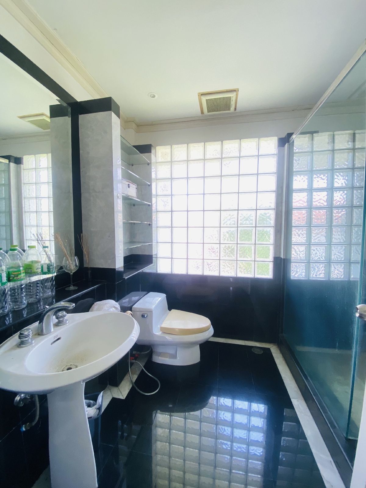 ขายที่ดินปทุมธานี รังสิต ธรรมศาสตร์ : เมืองเอก โครงการ5 ขายเท่าราคาประเมิน 12.9 ล้านบาท ขายที่ดินหมู่บ้านเมืองเอก โครงการ5 แถมบ้านเดี่ยว 2 ชั้น หลังใหญ่ให้ 1 หลัง