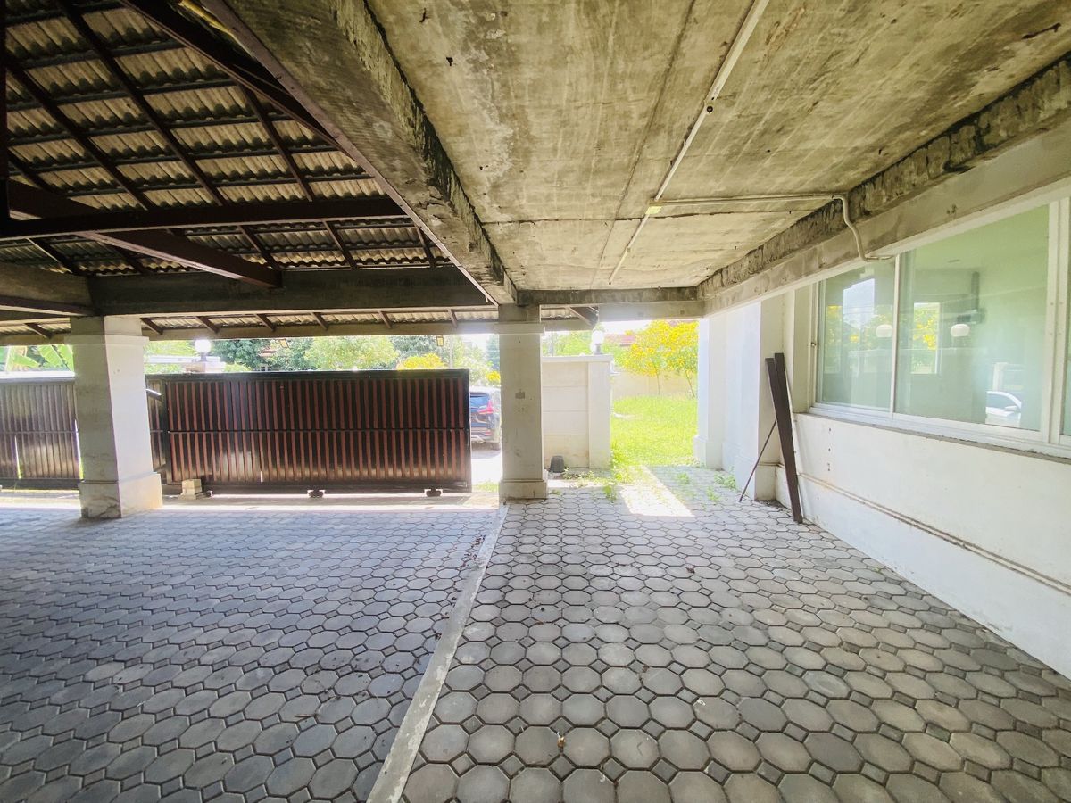 ขายที่ดินปทุมธานี รังสิต ธรรมศาสตร์ : เมืองเอก โครงการ5 ขายเท่าราคาประเมิน 12.9 ล้านบาท ขายที่ดินหมู่บ้านเมืองเอก โครงการ5 แถมบ้านเดี่ยว 2 ชั้น หลังใหญ่ให้ 1 หลัง