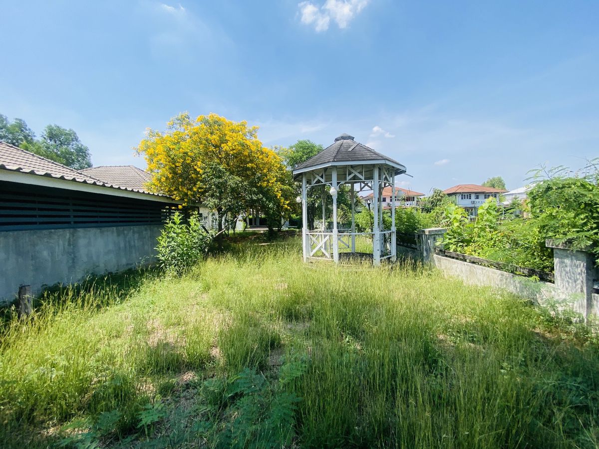 ขายที่ดินปทุมธานี รังสิต ธรรมศาสตร์ : เมืองเอก โครงการ5 ขายเท่าราคาประเมิน 12.9 ล้านบาท ขายที่ดินหมู่บ้านเมืองเอก โครงการ5 แถมบ้านเดี่ยว 2 ชั้น หลังใหญ่ให้ 1 หลัง