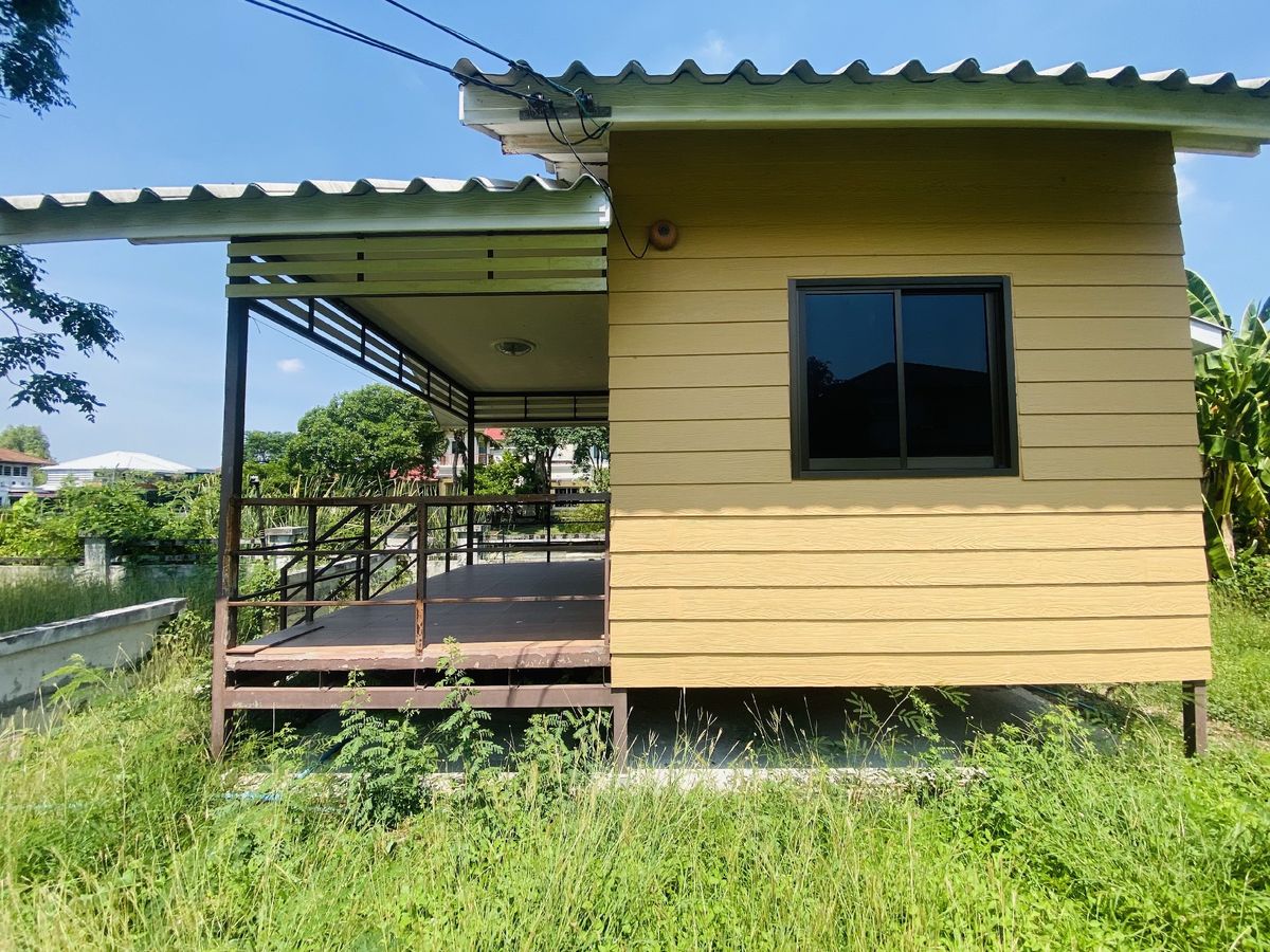 ขายที่ดินปทุมธานี รังสิต ธรรมศาสตร์ : เมืองเอก โครงการ5 ขายเท่าราคาประเมิน 12.9 ล้านบาท ขายที่ดินหมู่บ้านเมืองเอก โครงการ5 แถมบ้านเดี่ยว 2 ชั้น หลังใหญ่ให้ 1 หลัง