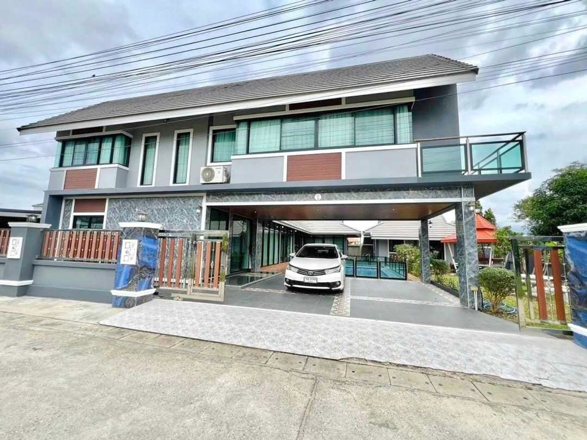 For RentHouseChiang Mai : Luxury house for rent with private pool near by 10 min to Lanna International School , No.14H758