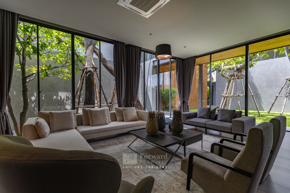 ขายบ้านโชคชัย4 ลาดพร้าว71 : บ้านเดี่ยว 3 ชั้น Unique Luxury นาคนิวาส  Central Eastville   พร้อมสระว่ายน้ำ  ตกแต่งครบพร้อมเฟอร์  125 ล้านบาท