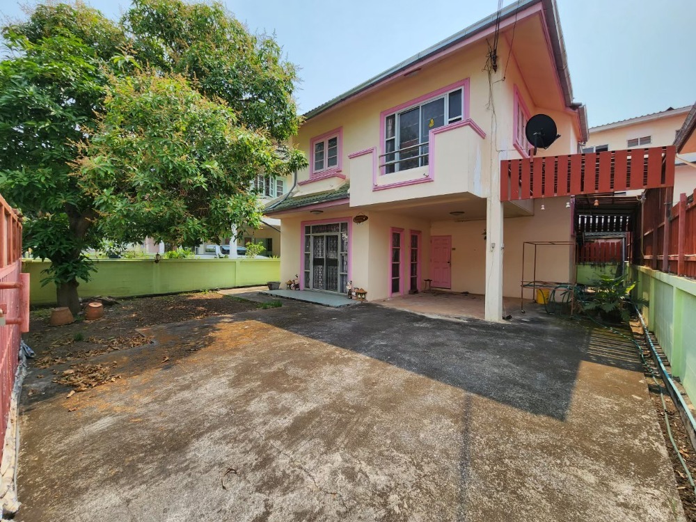 ขายบ้านอุดรธานี : บ้านเดี่ยวอุดร กฤษณา บ้านเลื่อม  60 ตร.วา. 3 นอน 2 น้ำ 4 ที่จอดรถ เฟอร์ไม้สัก