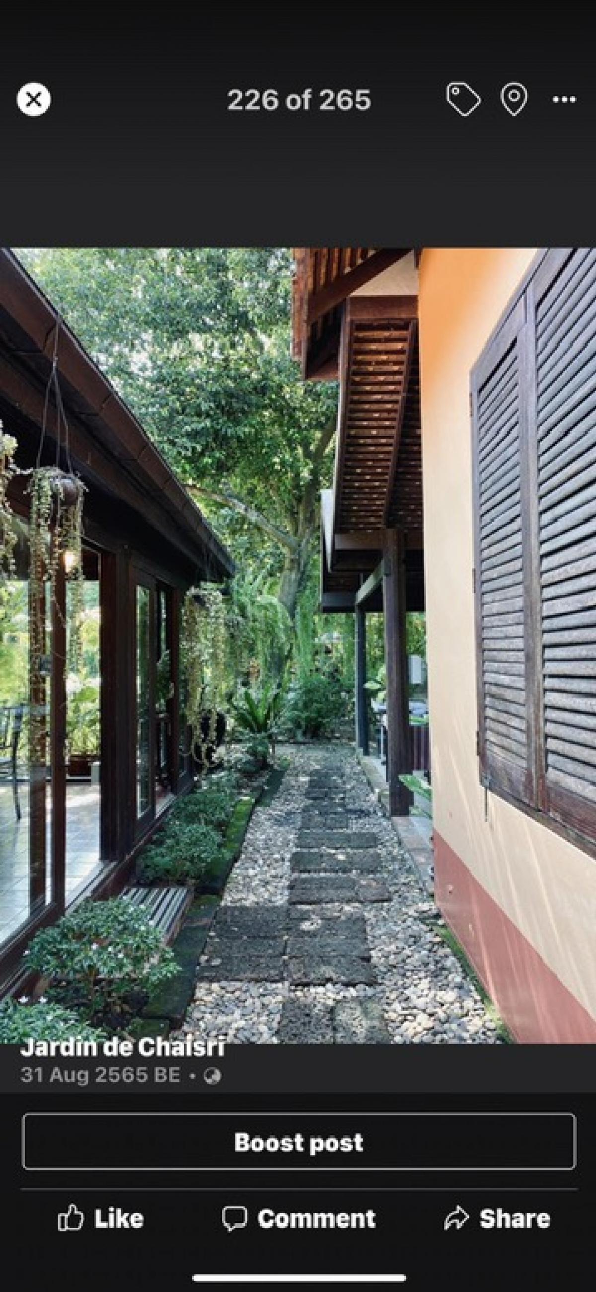 For SaleHouseNakhon Pathom : For sale: Thai style house, cafe, Nakhon Pathom, 9 rai of land