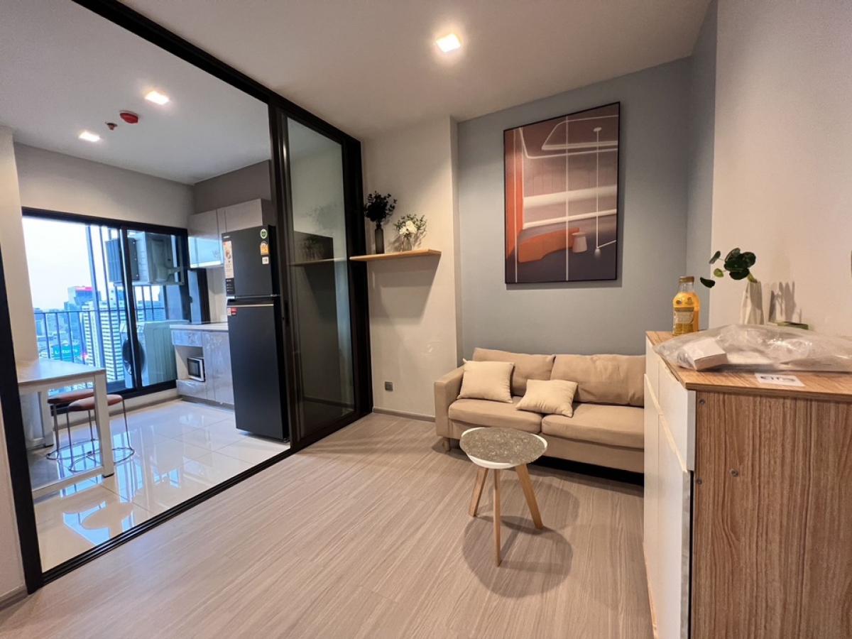 For RentCondoRama9, Petchburi, RCA : For rent ‼️ Life Asoke Rama 9**Urgent release** 💢