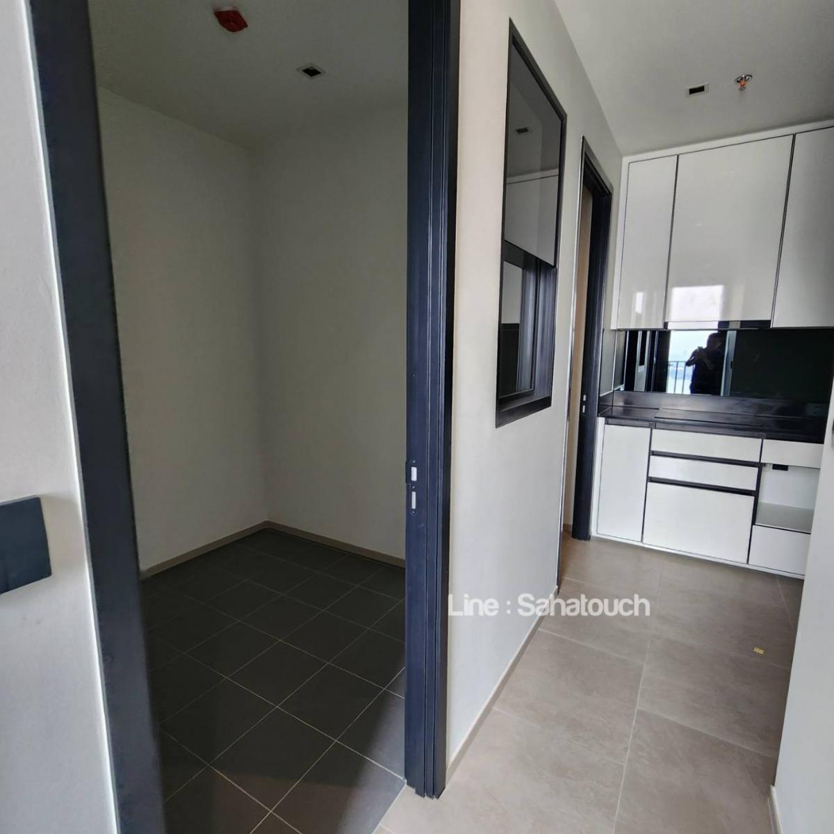 For SaleCondoWongwianyai, Charoennakor : ✨For Sale ✨Chapter Charoen Nakhon 3 Bedrooms 151Sqm River Front (New Room)​🏢