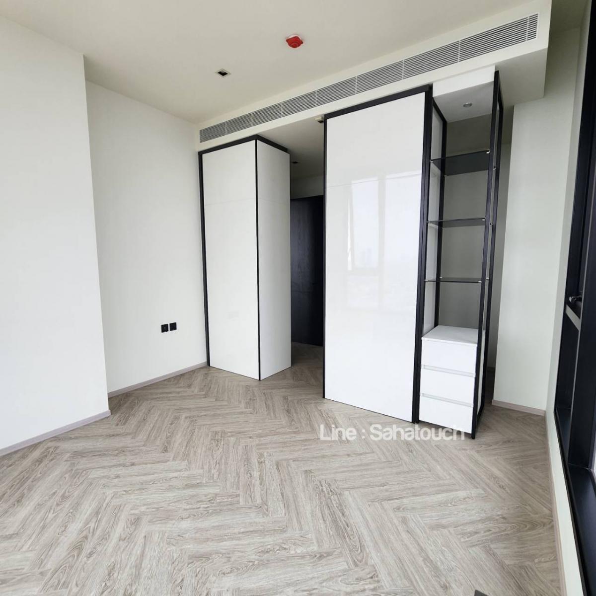 For SaleCondoWongwianyai, Charoennakor : ✨For Sale ✨Chapter Charoen Nakhon 3 Bedrooms 151Sqm River Front (New Room)​🏢