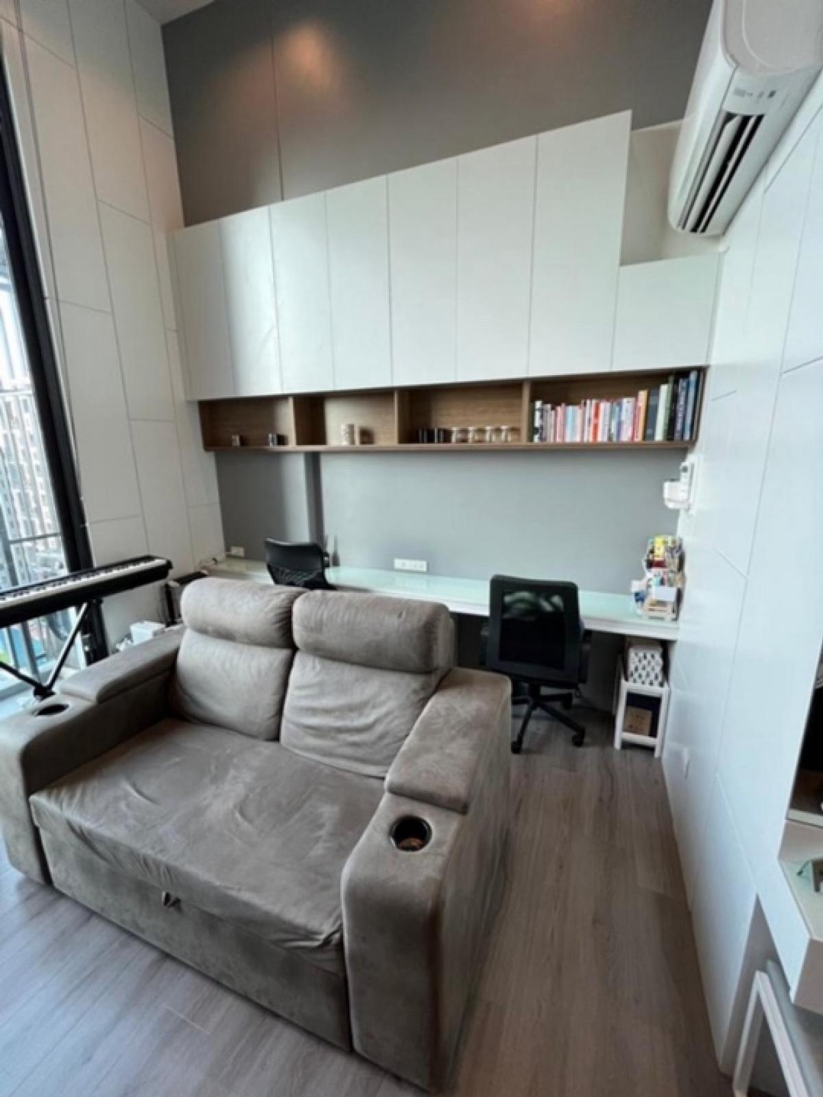 For SaleCondoSapankwai,Jatujak : ❤️❤️Sold with tenants, the reserve Pradiphat, extra large size 28 +10 sq m, total 38 sq m, beautiful room, ready to move in, interested contact 0859114585 id / tel near BTS Ari, near Chatuchak, near Pradiphat Market, near Government Savings Bank Headquart
