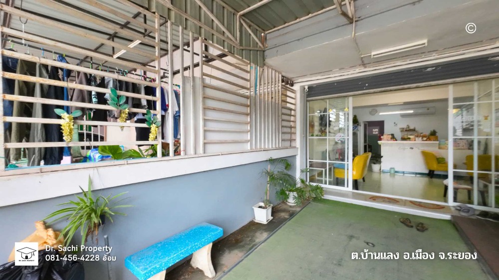 ขายอาคารพาณิชย์ระยอง : ขายด่วน อาคารพาณิชย์ 3 ชั้น 20 ตรว. ตรงข้าม รร.ระยองปัญญานุกูล