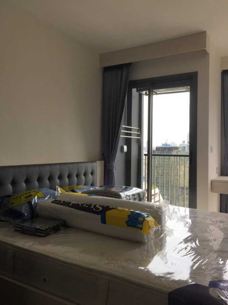 For RentCondoRatchathewi,Phayathai : New Room // Rhythm Rangnam Studio 28 Sqm Fullyfurnish 20,000-