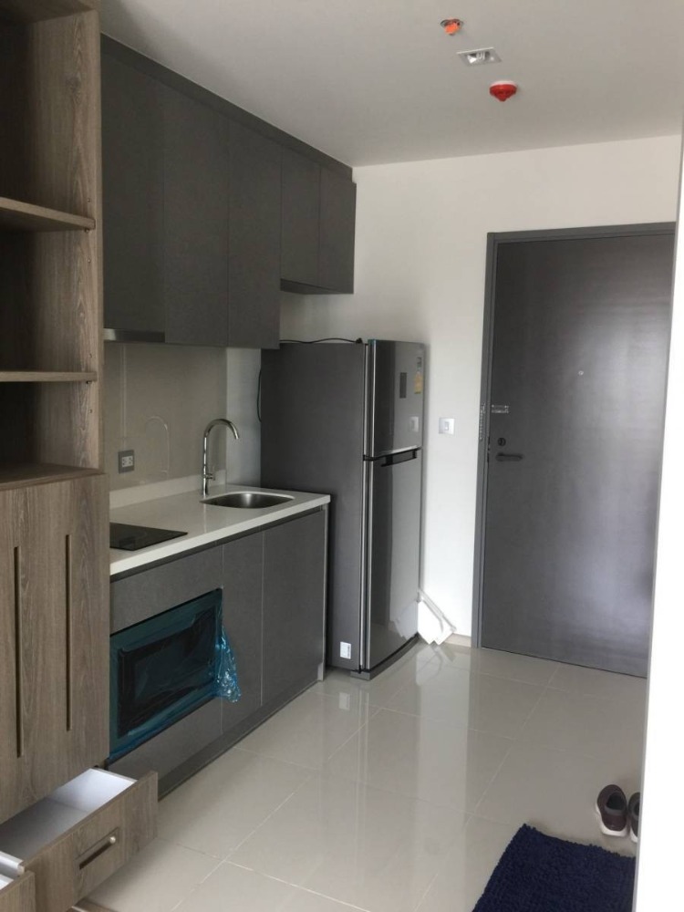 For RentCondoRatchathewi,Phayathai : New Room // Rhythm Rangnam Studio 28 Sqm Fullyfurnish 20,000-