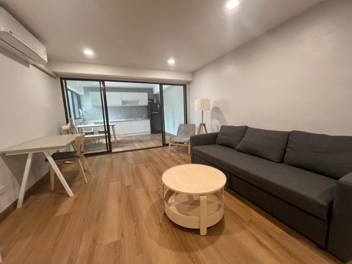 For RentCondoRatchadapisek, Huaikwang, Suttisan : Condo for rent next to Big C shopping mall - The Street Ratchadapisek - Jod Fair - Rs Tower - CW Tower, Thai Insurance Building, Forum Tower - Esplanard - AIA Capital Tower - Central Rama 9 - Regent International School