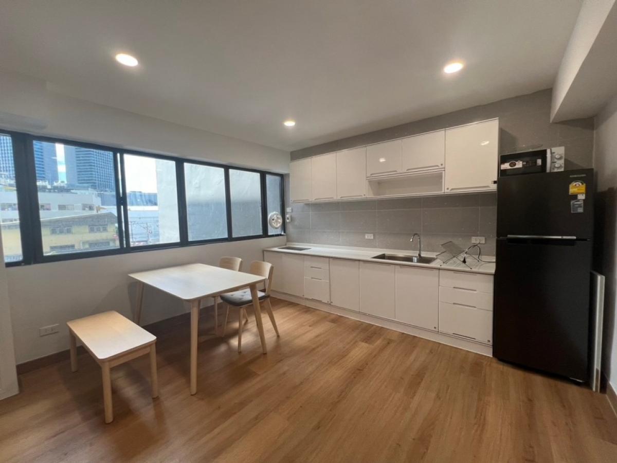 For RentCondoRatchadapisek, Huaikwang, Suttisan : Condo for rent next to Big C shopping mall - The Street Ratchadapisek - Jod Fair - Rs Tower - CW Tower, Thai Insurance Building, Forum Tower - Esplanard - AIA Capital Tower - Central Rama 9 - Regent International School