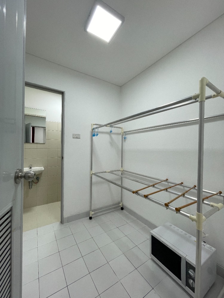 For SaleCondoSukhumvit, Asoke, Thonglor : Sell with tenant til January 26
Fullerton Sukhumvit 3 bedrooms, fully furnished with amenities.