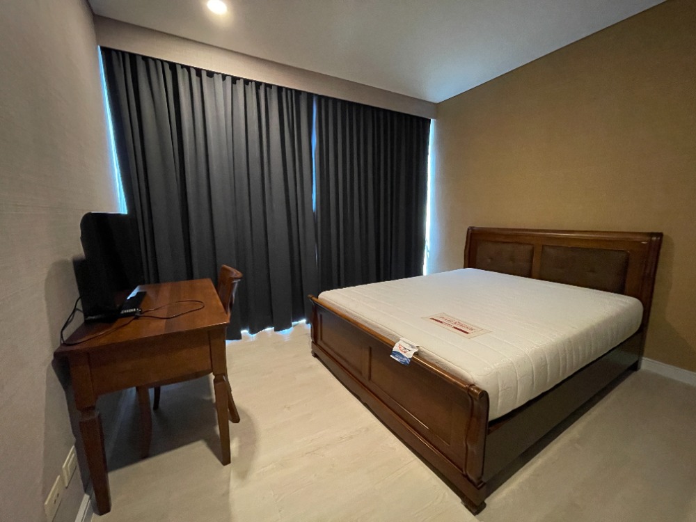 For SaleCondoSukhumvit, Asoke, Thonglor : Sell with tenant til January 26
Fullerton Sukhumvit 3 bedrooms, fully furnished with amenities.