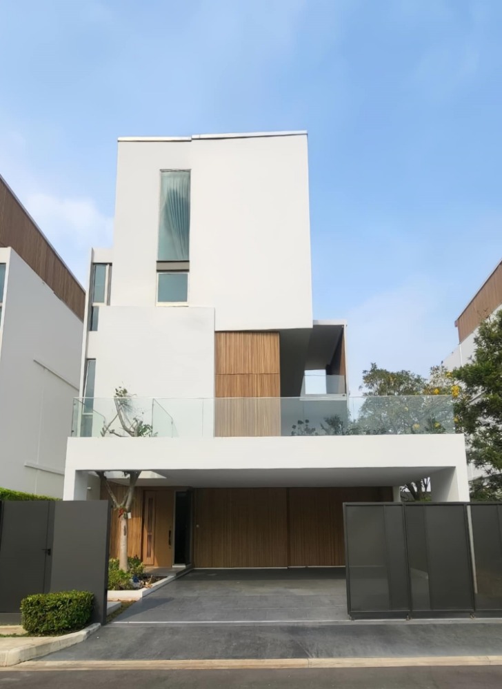 ให้เช่าบ้านพัฒนาการ ศรีนครินทร์ : For Rent Single House **  Vive Rama 9   3beds 4 baths F/F