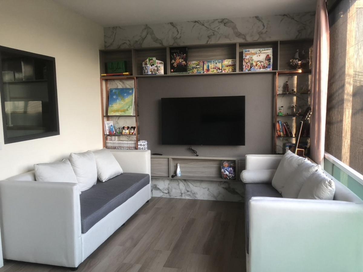 For RentTownhomePattanakan, Srinakarin : Rent: Eigen Premium Townhome Phatthanakan 99, beautiful kitchen, luxurious decoration, convenient transportation