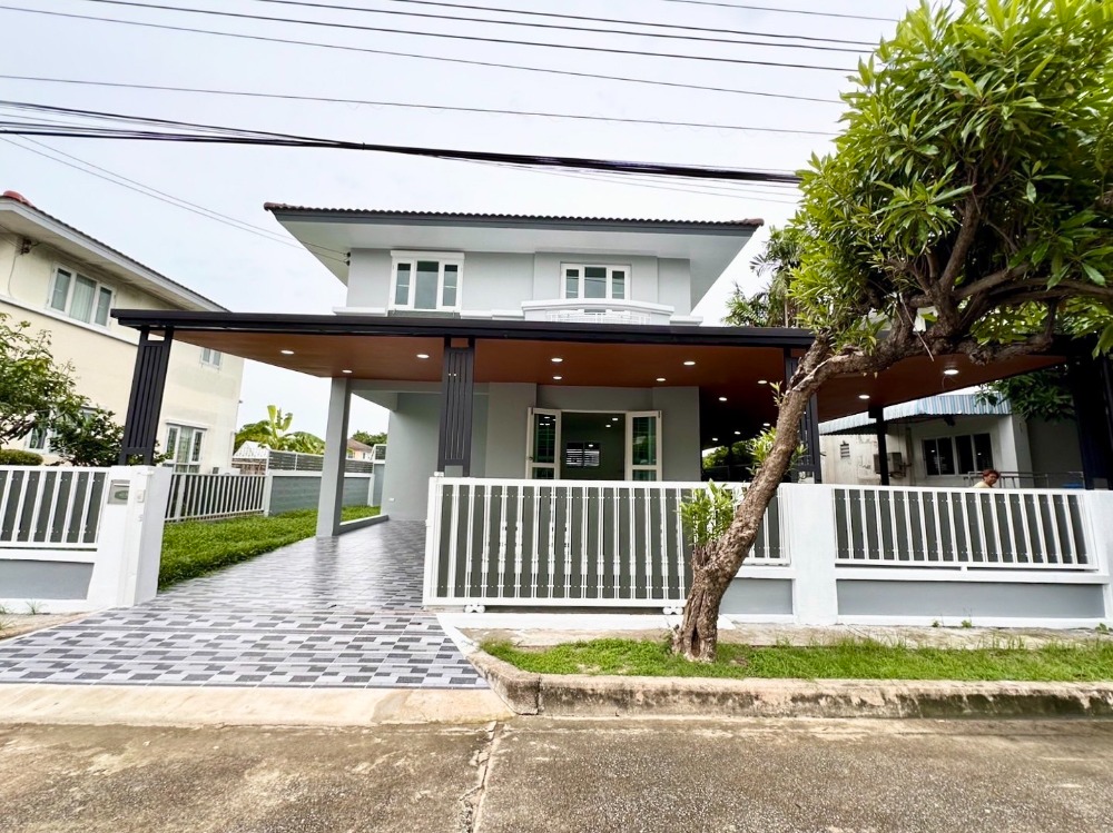For SaleHousePathum Thani,Rangsit, Thammasat : Full loan, single house, Inglada Rangsit, Khlong 4, area 52.1 sq w, main road, decorated and ready to move in, 100% fully loaned.
