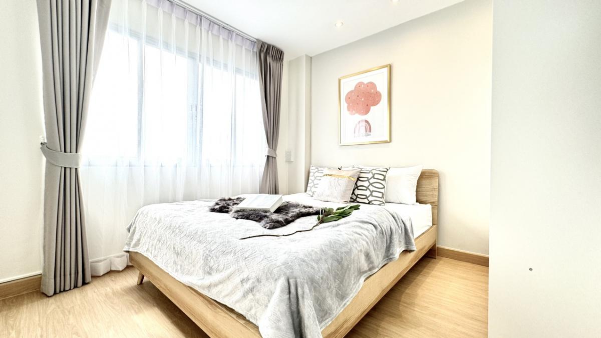 For SaleCondoPattanakan, Srinakarin : Come see the butterflies at our condo. 😍🫶🏻✨✨ Butterflies in the heart of the city in a beautiful condo. Its here 🥳🥳❤️❤️✨✨