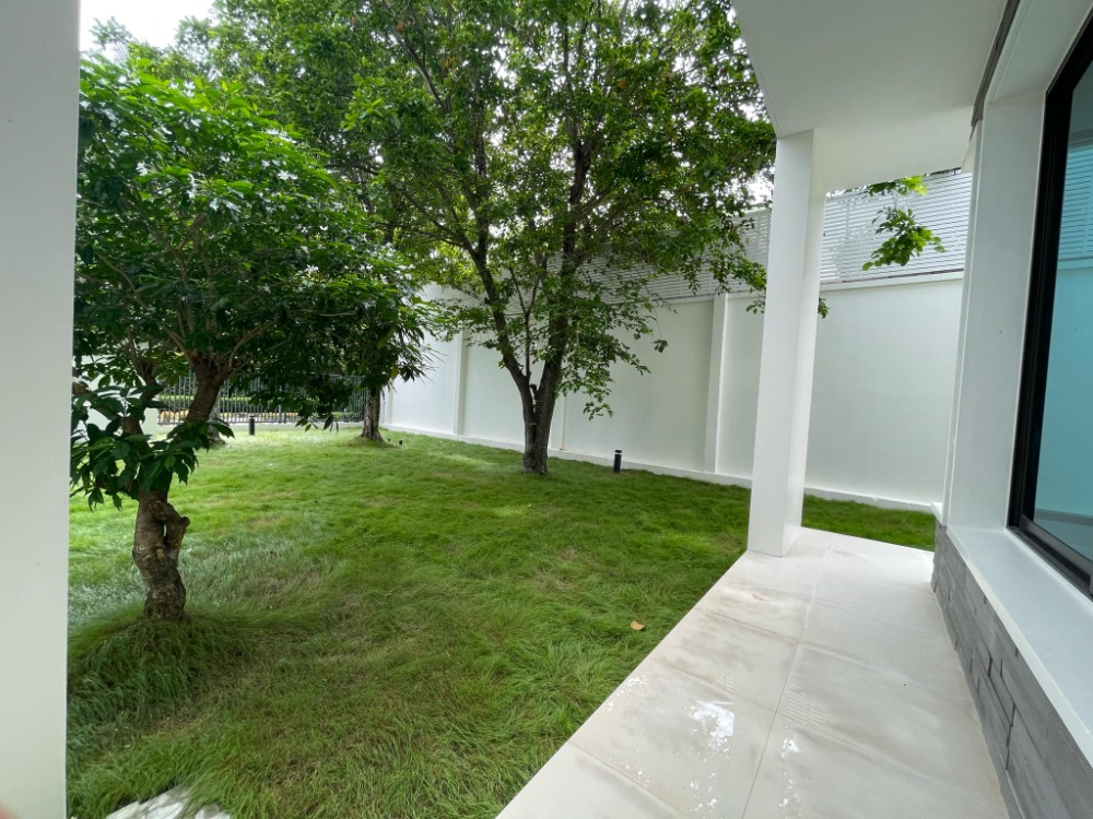 ขายบ้านรัตนาธิเบศร์ สนามบินน้ำ พระนั่งเกล้า : บ้านเดี่ยว หมู่บ้านลดาวัลย์ รัตนาธิเบศร์