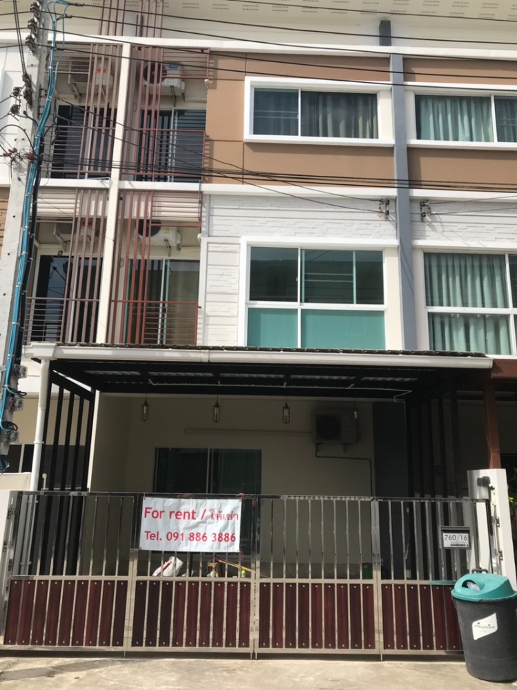 For RentTownhomePattanakan, Srinakarin : For rent; 3-storey townhome , Villette City Pattanakarn 38, fully furnished, near the Clubhouse