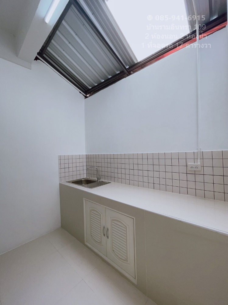 ขายทาวน์โฮมนวมินทร์ รามอินทรา : 📣บ้านทาวเฮาส์ 2 ชั้น ซอยรามอินทรา 109 เพียง 1.89 ล้านเท่านั้น มีที่จอดรถ