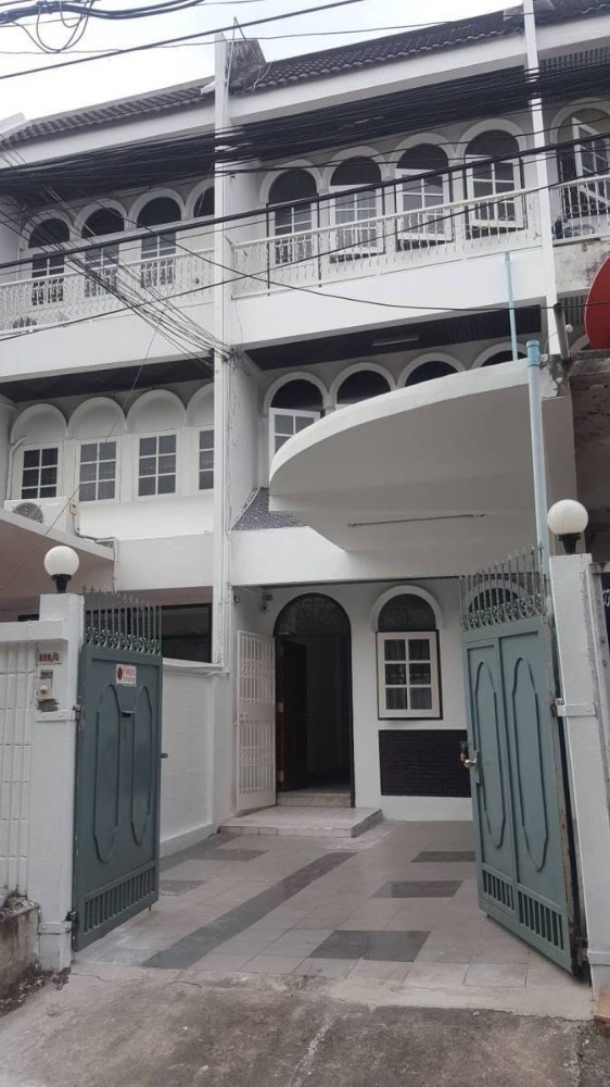 For RentTownhomeRama9, Petchburi, RCA : ⚡ For rent, 3-storey townhouse, Soi Prachasongkhro 10, near MRT, size 40 sq m. ⚡