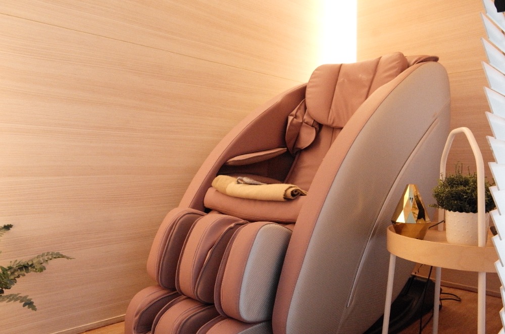 ให้เช่าสำนักงานนานา : เซอร์วิสออฟฟิศ พื้นที่สำนักงานให้เช่า สุขุมวิท Serviced Office ตกแต่งสวย พร้อมเข้าอยู่ อาคาร เวิร์คสตอรี่ส์ สุขุมวิท ซอย2 ( Workstories Sukhumvit Soi 2 ) สำหรับ 1 - 10 Workstations เริ่มต้น 9,000 บาท ใกล้รถไฟฟ้า BTSนานา