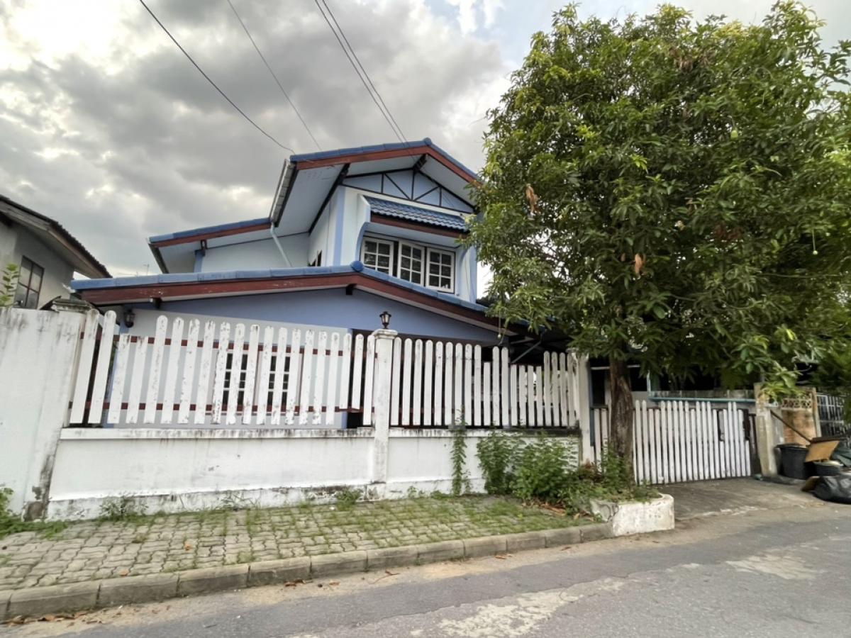 For RentHouseNawamin, Ramindra : For rent, Baan Suan Siam, Soi 3, 2 floors, 250 sq m.