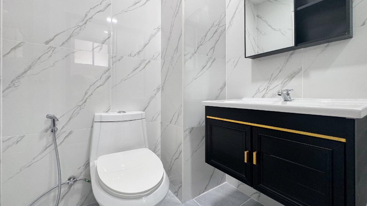 ขายคอนโดรัชดา ห้วยขวาง : ✨️คอนโดหรูติด MRTสุทธิสาร ใกล้รัชดา-พระราม9 🤩กลางจัดเต็ม ห้องสวยพร้อมอยู่ 📌 Life @รัชดา-สุทธิสาร