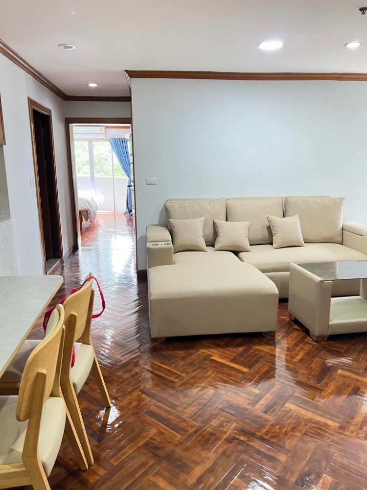 ให้เช่าคอนโดวิทยุ ชิดลม หลังสวน : Wittayu Complex 2 Beds 2 Baths Large Balcony  42,000 THB per month