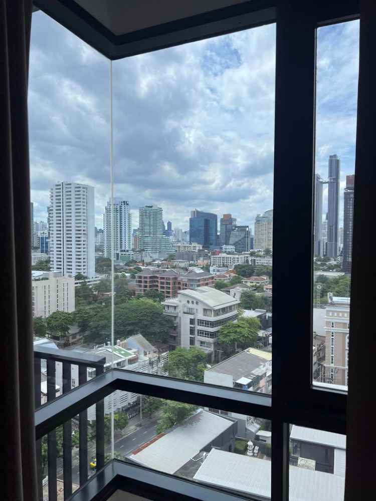 For RentCondoSukhumvit, Asoke, Thonglor : (Pet Friendly) Maru Ekkamai 2 | 1 bedroom, north side, Ekkamai view, Thonglor, pets allowed — 24,000