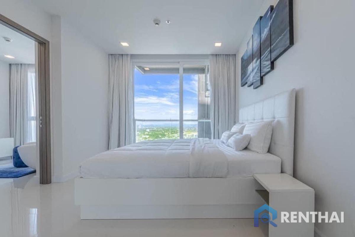 Luxury beachfront condo 3beds 3baths Loading...