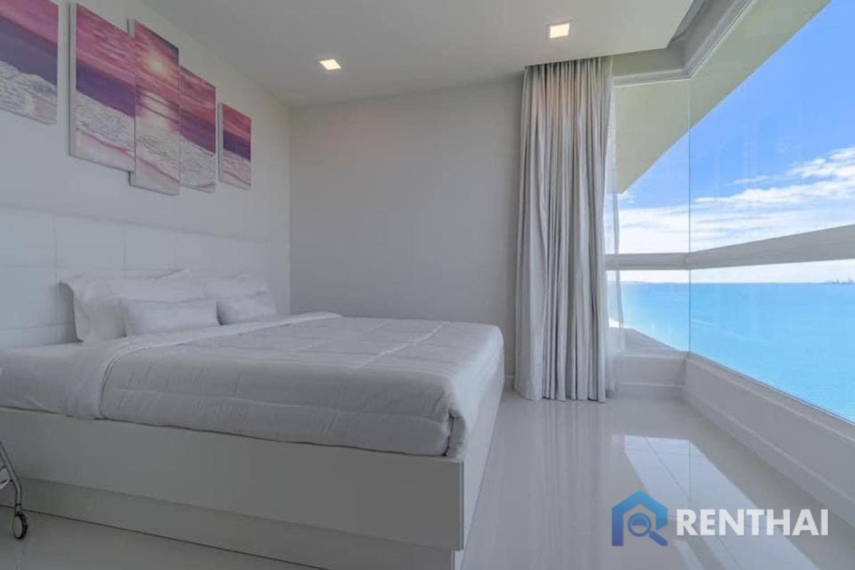 For SaleCondoPattaya, Bangsaen, Chonburi : Luxury beachfront condo 3beds 3baths