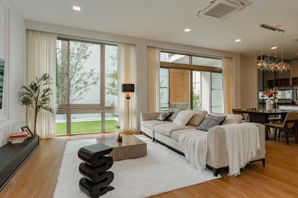 ให้เช่าบ้านพัฒนาการ ศรีนครินทร์ : VIVE Rama 9 - Luxury Modern Detached House for Rent!
