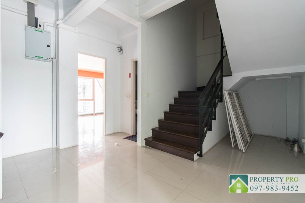 For SaleShop HouseMin Buri, Romklao : Commercial building 4 storey for sale The Wayra Ramkhamhaeng Suvarnabhuni, 2 Units, area 60 sqw 640 sqm, business district Near Siam Amazing Park, Seri Thai, Minburi : EL24S-038