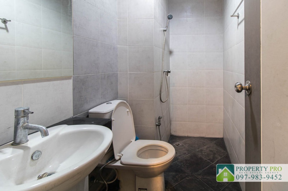 For SaleShop HouseMin Buri, Romklao : Commercial building 4 storey for sale The Wayra Ramkhamhaeng Suvarnabhuni, 2 Units, area 60 sqw 640 sqm, business district Near Siam Amazing Park, Seri Thai, Minburi : EL24S-038