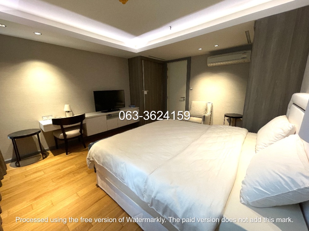 ขายคอนโดสุขุมวิท อโศก ทองหล่อ : ขาย H Sukhumvit 43 คอนโด (H Condo Sukhumvit 43) ราคาดีที่สุดของโครงการ แต่งเต็ม มีห้องแช่ไวน์ เฟอร์ราคาแพงครบๆ จบๆ แต่งไปเกือบ 3 ล้านบาท แต่ขายในราคาตลาดไม่ได้รวมค่าตกแต่ง ห้องนี้เป็นห้อง 1 ห้องนอนที่ขนาดใหญ่ที่สุด