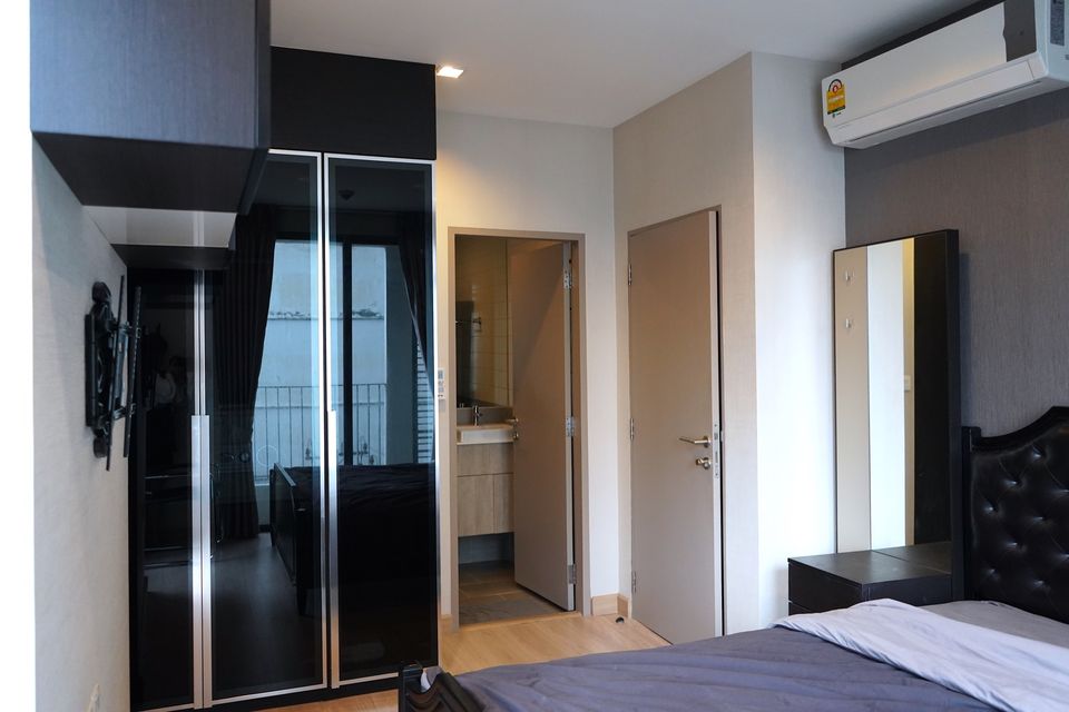 For SaleCondoRatchathewi,Phayathai : Ideo Mobi Phayathai【𝐒𝐄𝐋𝐋 & 𝐑𝐄𝐍𝐓】🔥Large room, 2 bedrooms, complete with furniture/appliances. Near BTS/ARL Phaya Thai🔥 Contact Line ID: @hacondo