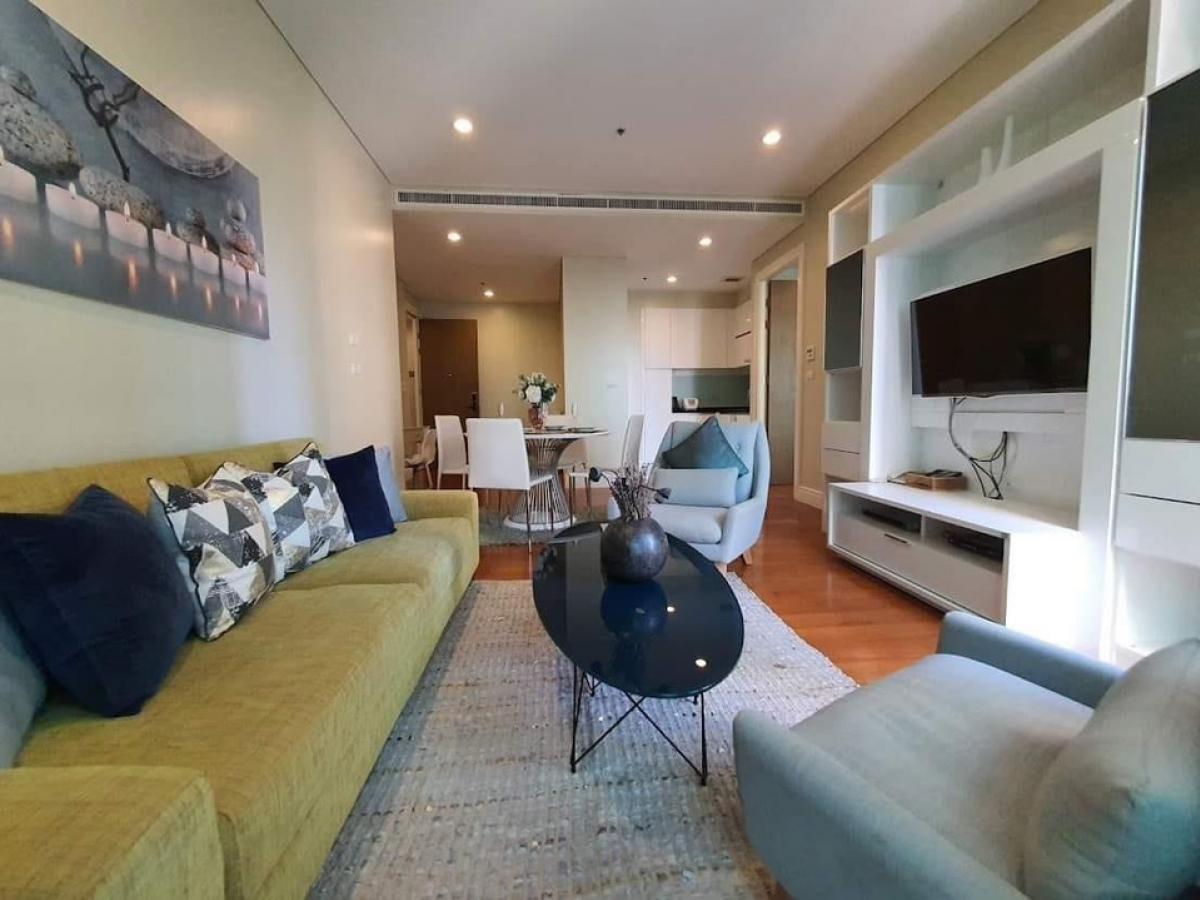 ขายคอนโดสุขุมวิท อโศก ทองหล่อ : 📢👇Grab or Gone as this reason👇Good location in Em District, very good price and size for 1 bedroom, fully nice furnished, pool view.