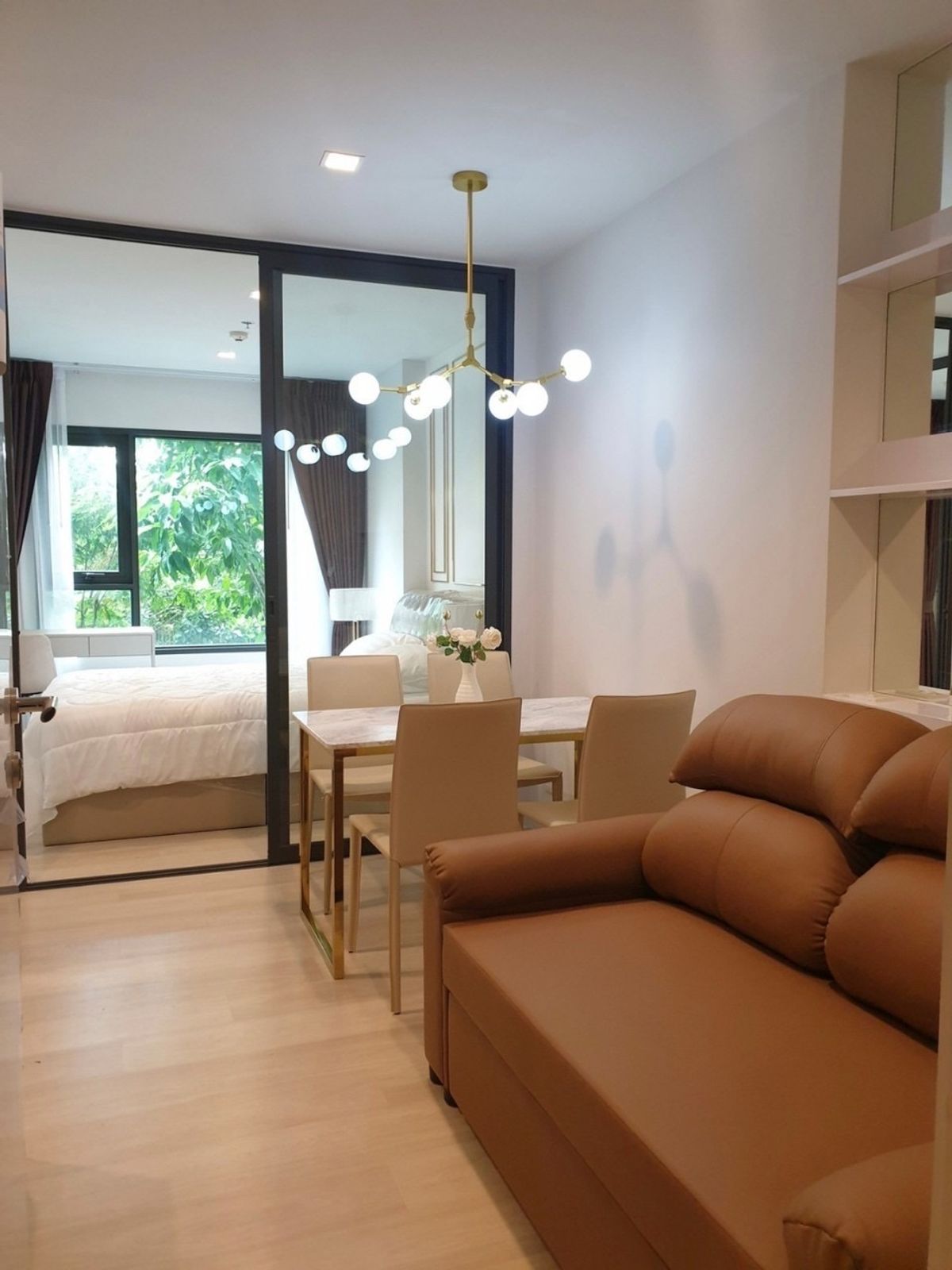 ให้เช่าคอนโดวิทยุ ชิดลม หลังสวน : Life one wireless 1 bedroom 35 sqm/11fl./26,000