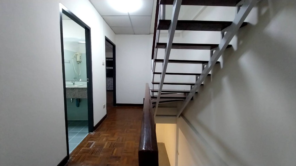 ให้เช่าทาวน์โฮมนวมินทร์ รามอินทรา : 💥🎋ปล่อยเช่าทาวน์โฮม 4 นอน 3 น้ำ หมู่บ้านธันยกานต์วัชรพล-สุขาภิบาล5   รีโนเวทใหม่หมด🎋💥