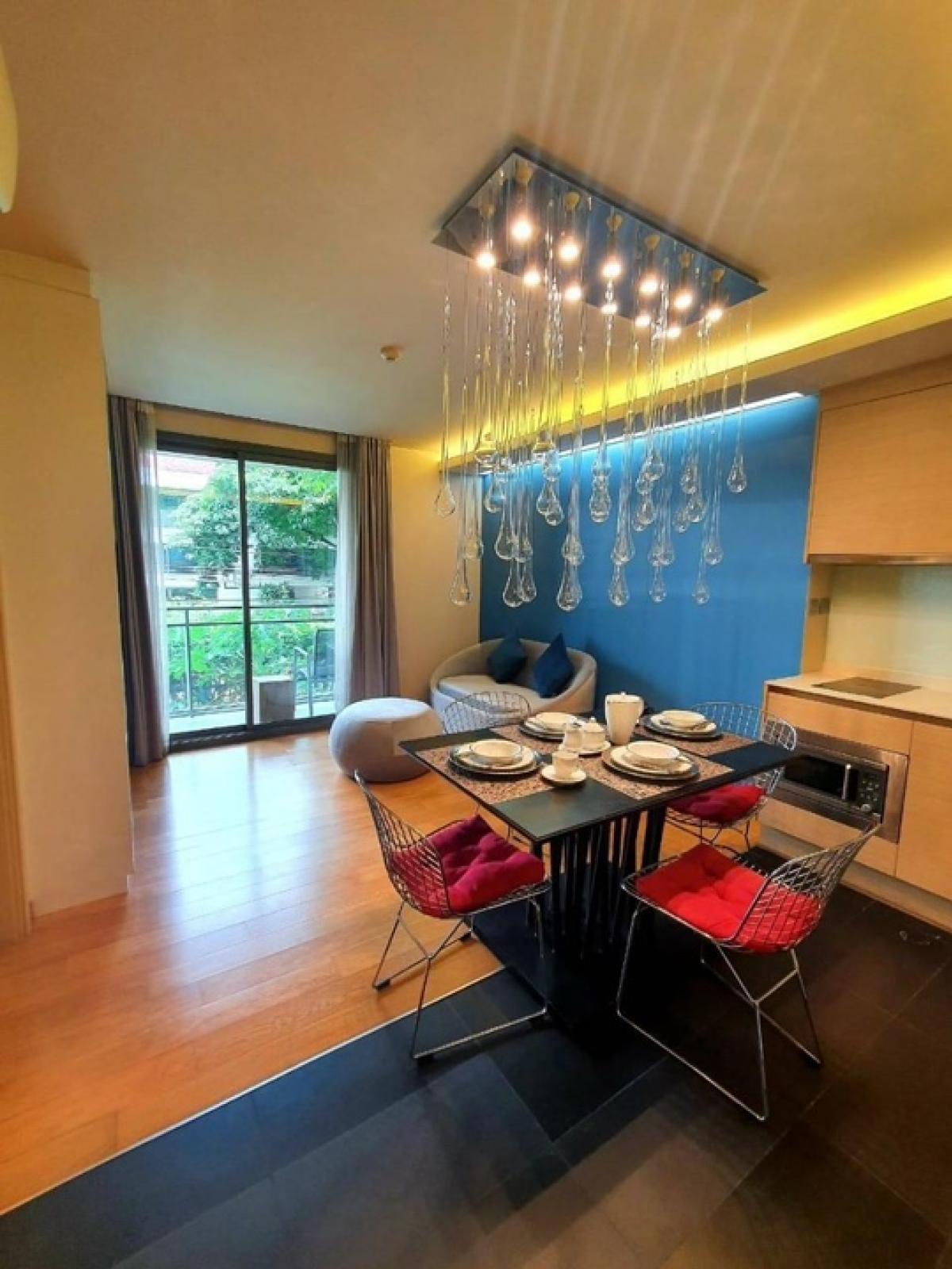 ขายคอนโดสุขุมวิท อโศก ทองหล่อ : 📢👇Low rise Condominium for sale near many popular restaurants, coffee shop, international schools, hospitals, shopping mall and park, fully furnished