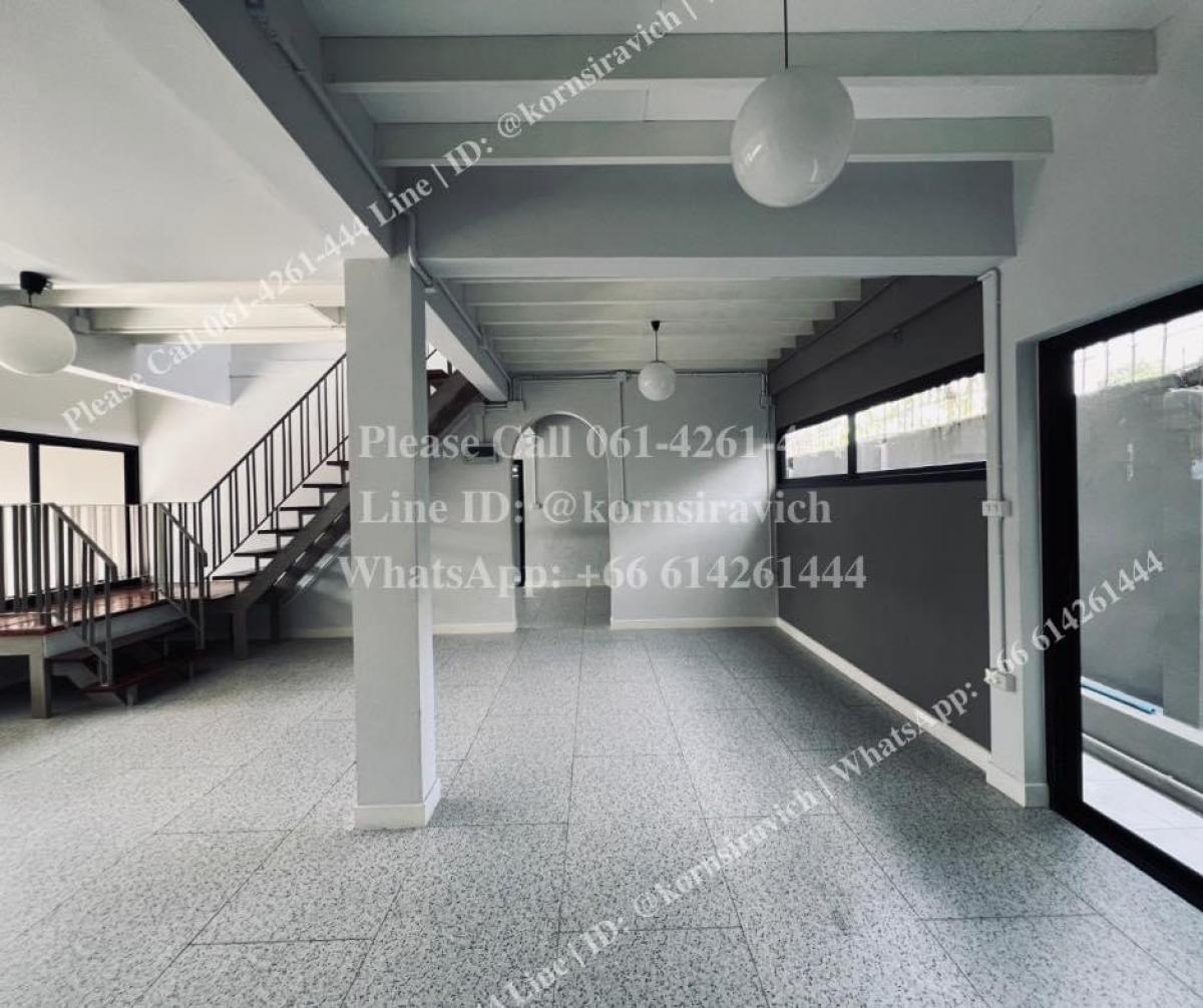 ให้เช่าโฮมออฟฟิศรัชดา ห้วยขวาง : ปล่อยเช่า โฮมออฟฟิศ ซอยวัฒนานิเวศน์ สุทธิสาร - ห้วยขวาง, 2-3 ที่จอดรถยนต์. สำหรับ : ออฟฟิศ, สตูดิโอ, สปา ร้านนวด, ขายสินค้าออนไลน์, เจ้าของแบรนด์