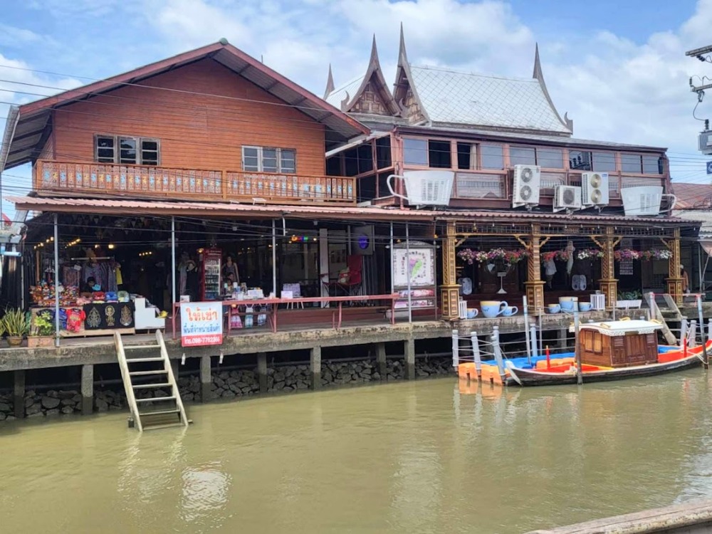 For SaleLandSamut Songkhram : Land for sale with buildings Amphawa Floating Market