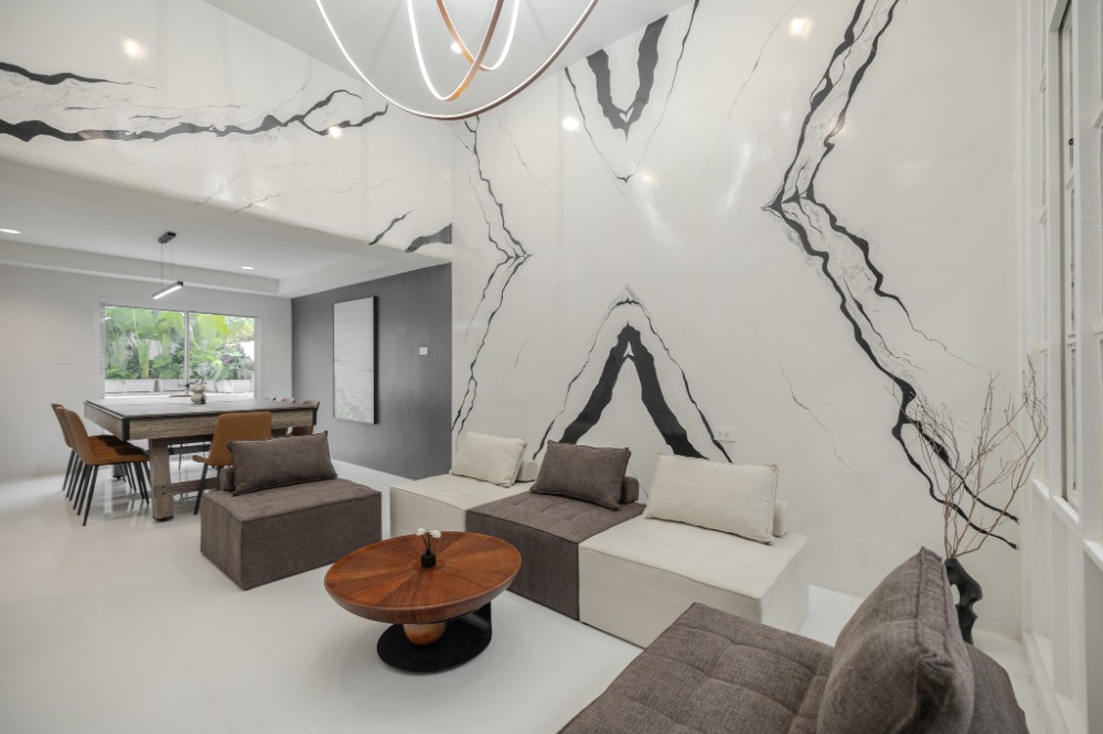 ขายทาวน์โฮมสะพานควาย จตุจักร : ขาย/ปล่อยเช่า Luxury pool villa townhome พร้อมอยู่แถวจตุจักร ใกล้ MRT /BTS สามารถเปิดAirbnb ,office, กรุงเทพ