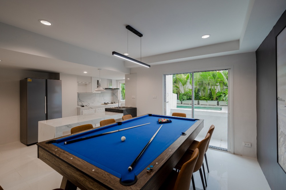 For SaleTownhomeSapankwai,Jatujak : For sale/rent Luxury pool villa townhome, ready to move in around Chatuchak, near MRT /BTS, able to open Airbnb, office, Bangkok.